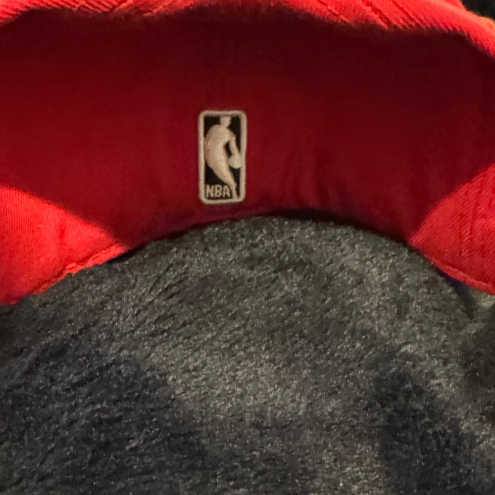 Chicago Red and Black Bulls fitted Cap size 7 1/2 - Picture 3 of 5